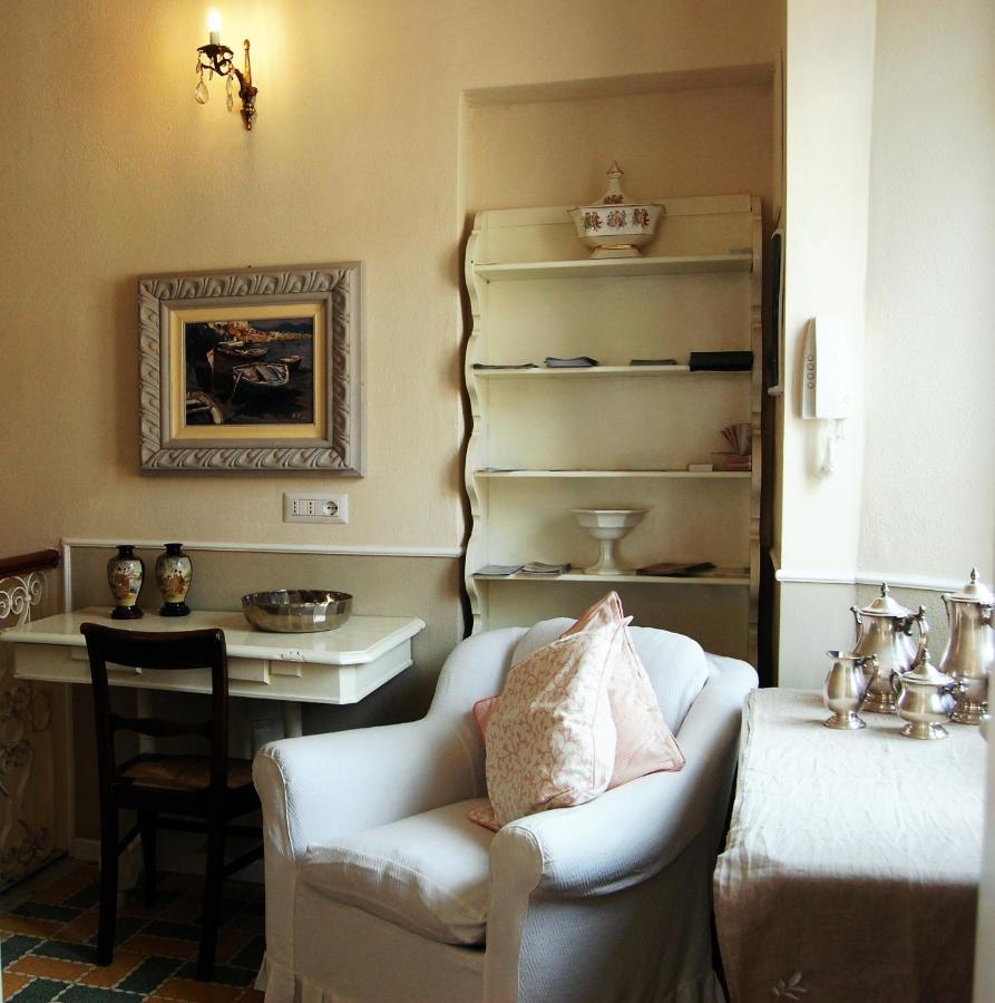 Casa Satta 1925 Hotel Olbia Eksteriør billede