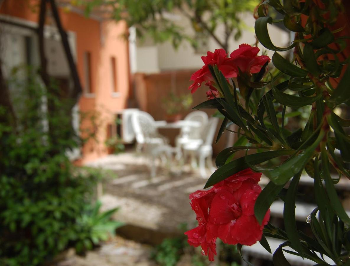 Casa Satta 1925 Hotel Olbia Eksteriør billede