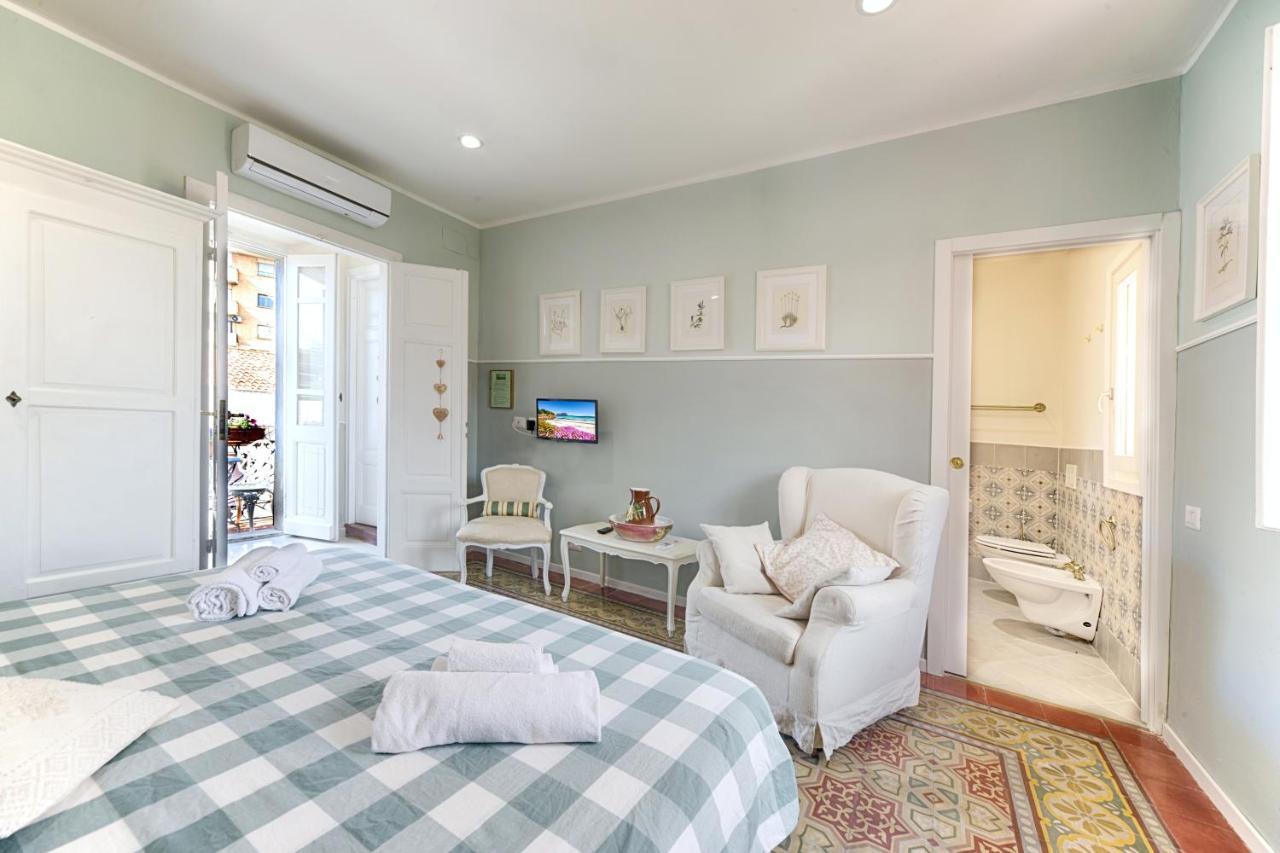 Casa Satta 1925 Hotel Olbia Eksteriør billede